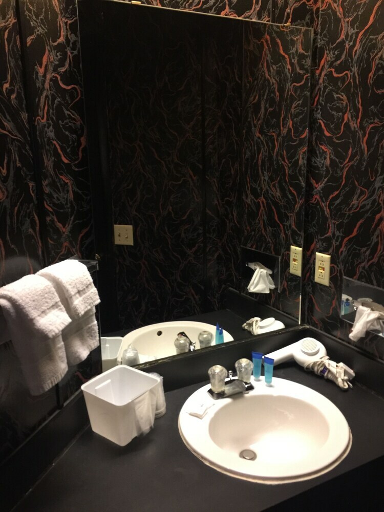 Hotel Don Q Inn