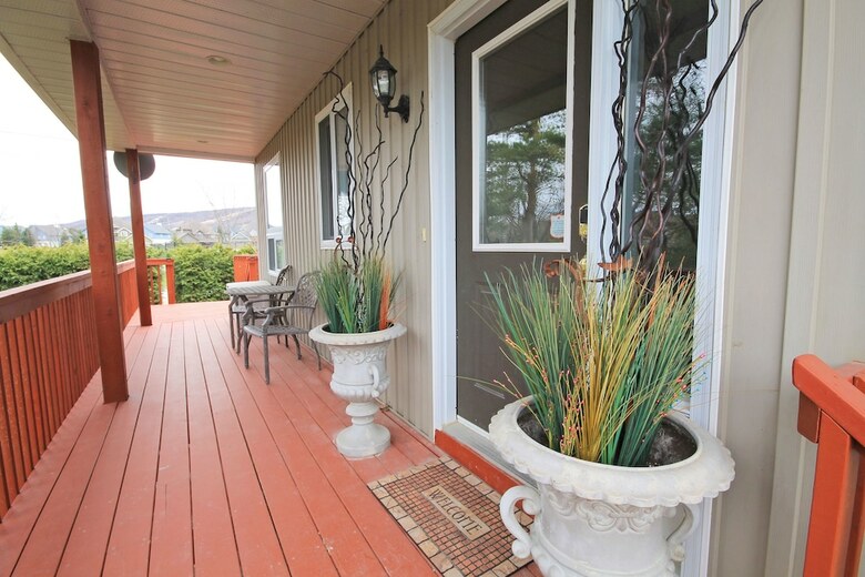106 Birchview