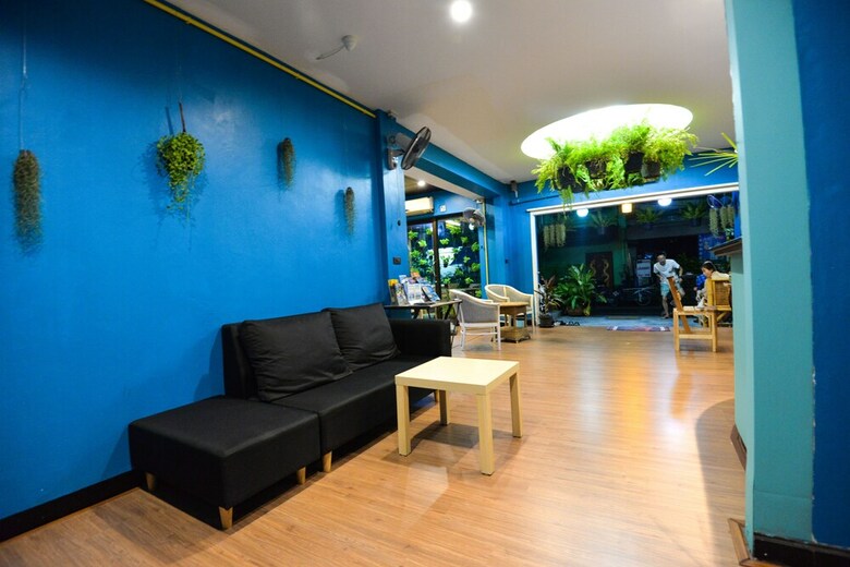 Hostal Bgw Phuket