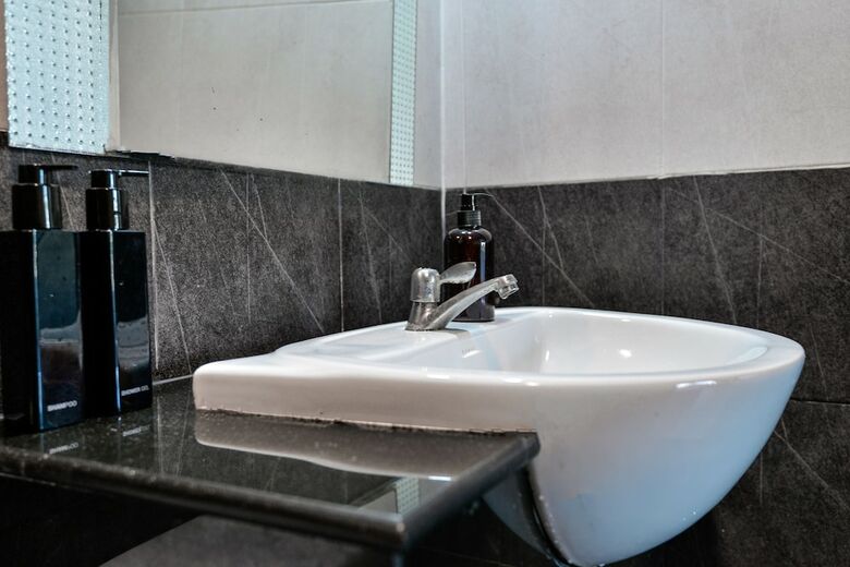 Hostal Bgw Phuket