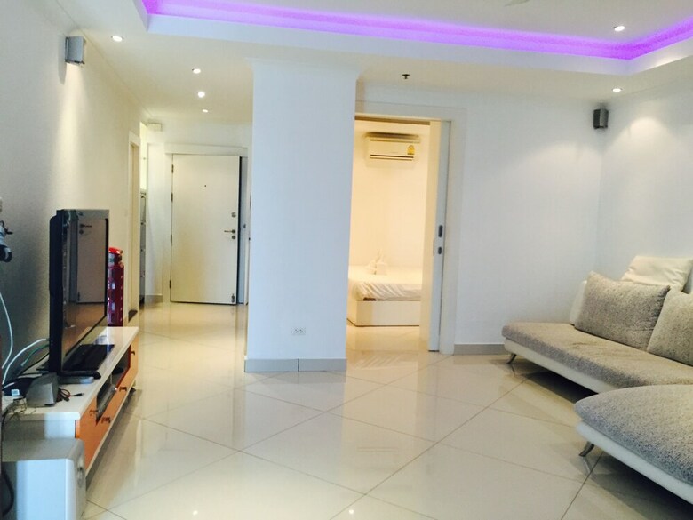 View Talay 6 Condominium By Honey