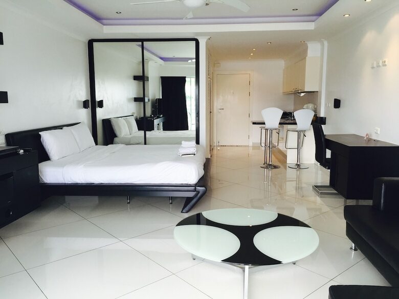 View Talay 6 Condominium By Honey