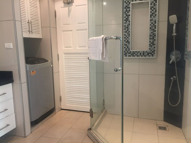 View Talay 6 Condominium By Honey