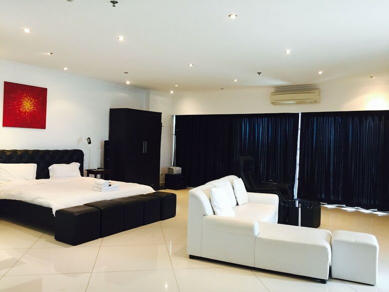 View Talay 6 Condominium By Honey