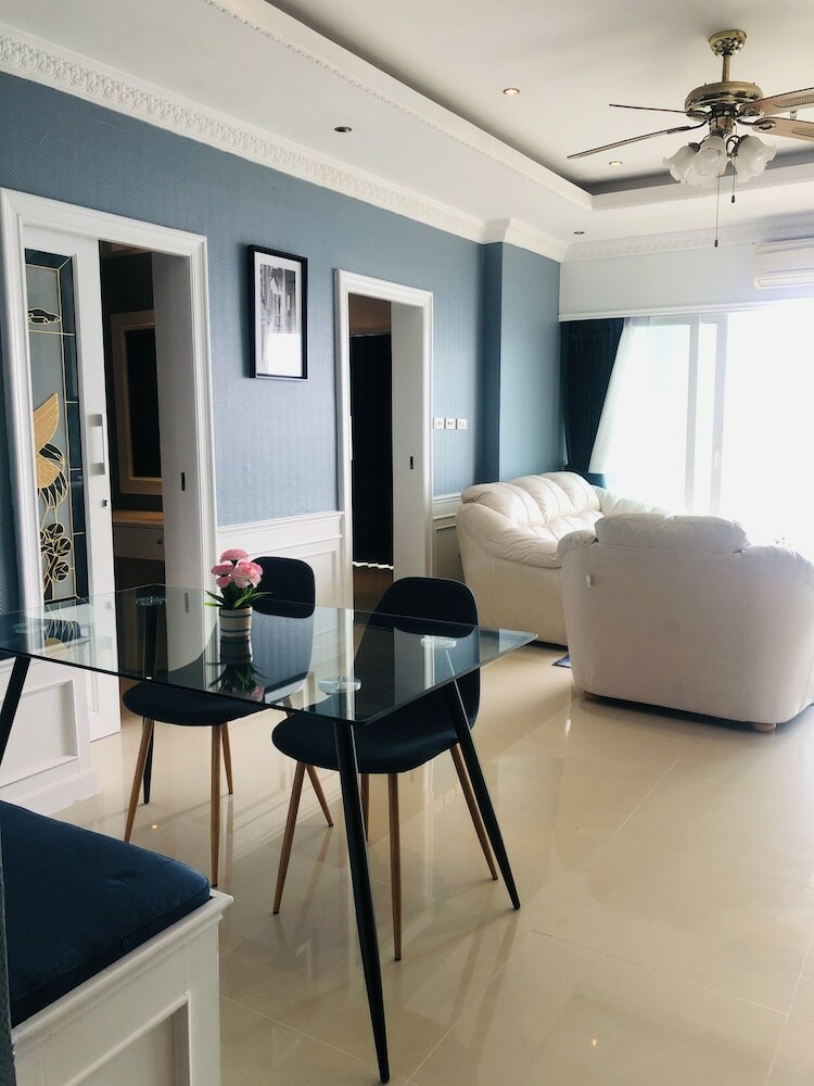 View Talay 6 Condominium By Honey