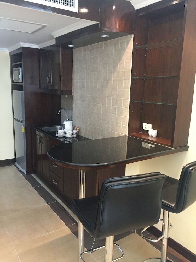 View Talay 6 Condominium By Honey