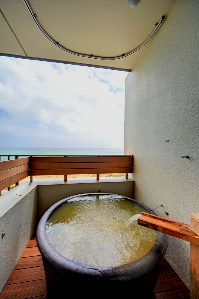 Ryukyu Onsen Senagajima Hotel