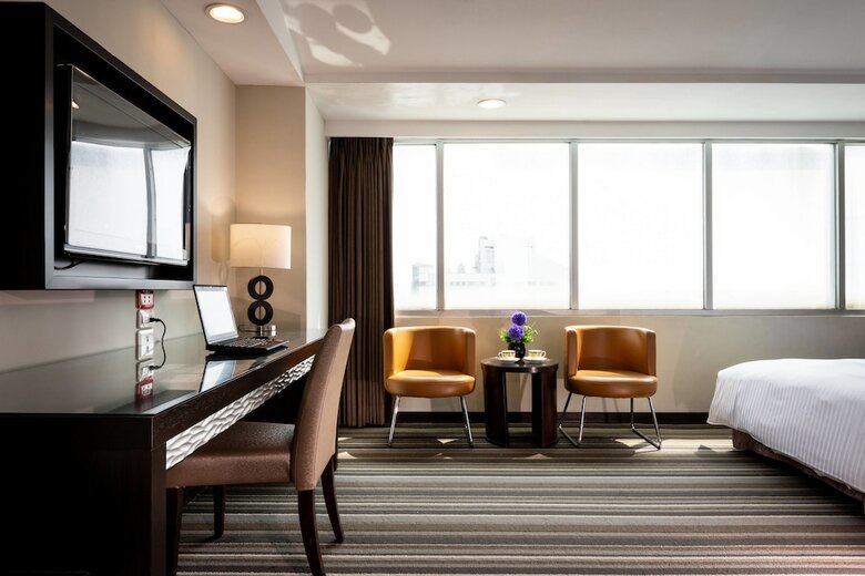 Yoyo Hotel
