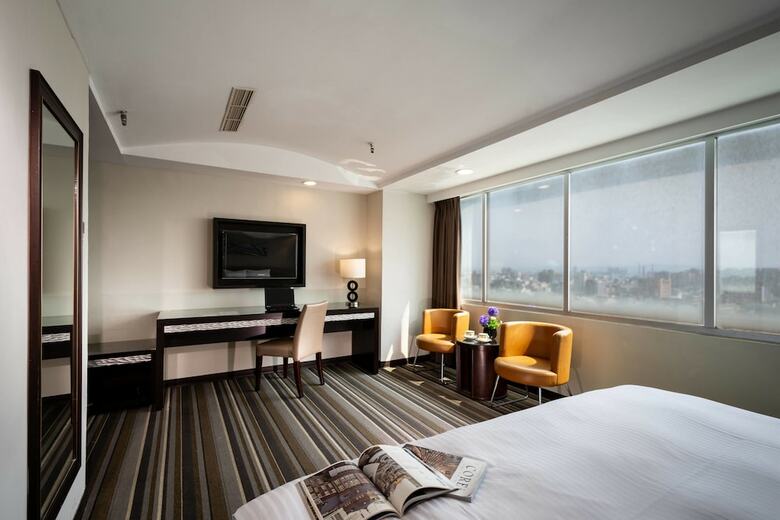 Yoyo Hotel