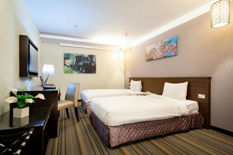 Yoyo Hotel