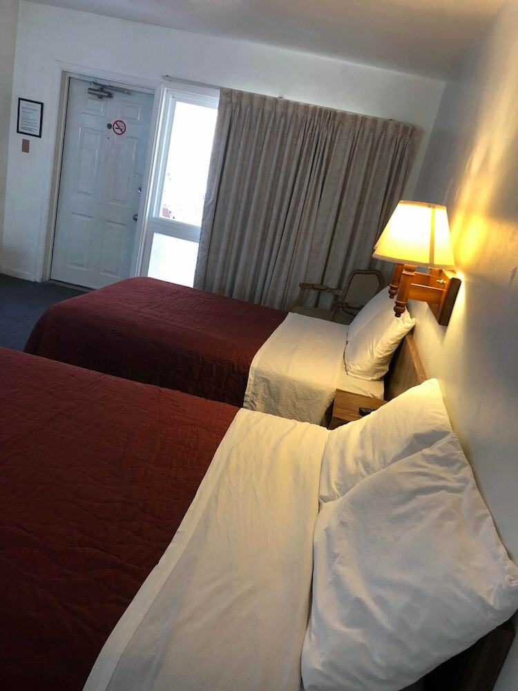 Rose Motel