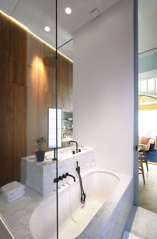 Apartamentos Raphael Suites