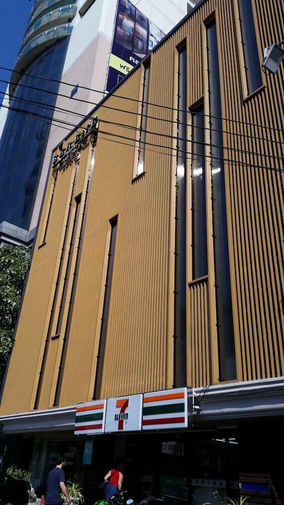 Hotel W 21 By Serene Asoke Suites
