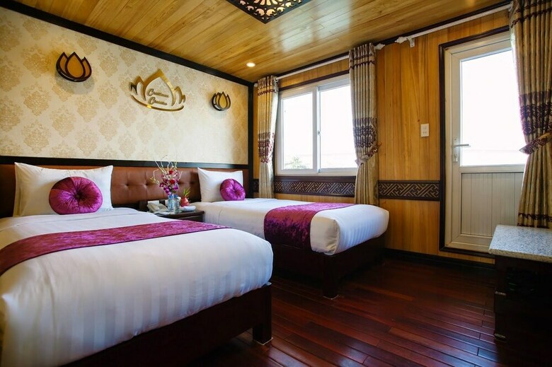 Halong Cristina Diamond Cruise