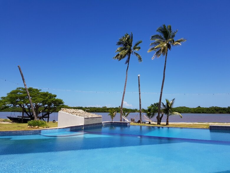 Hotel Bayview Cove Resort