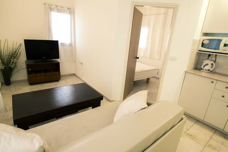 Apartment - Tel Aviv
