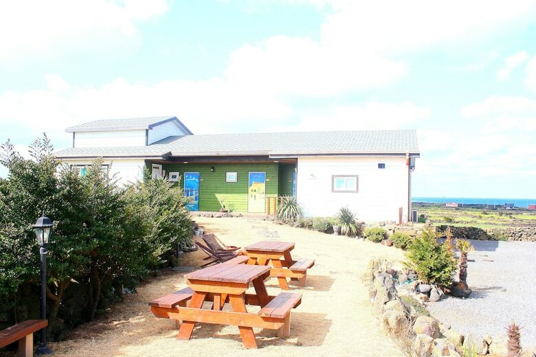 Hotel Bow House