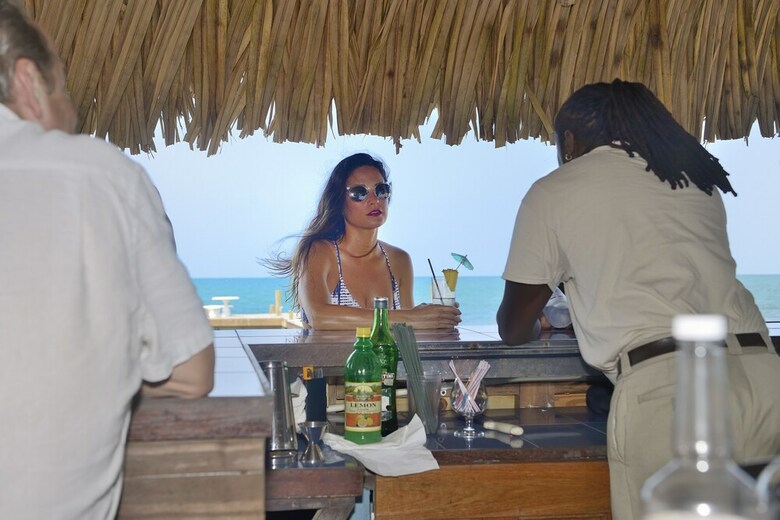Apartamento Parrot Cove Lodge
