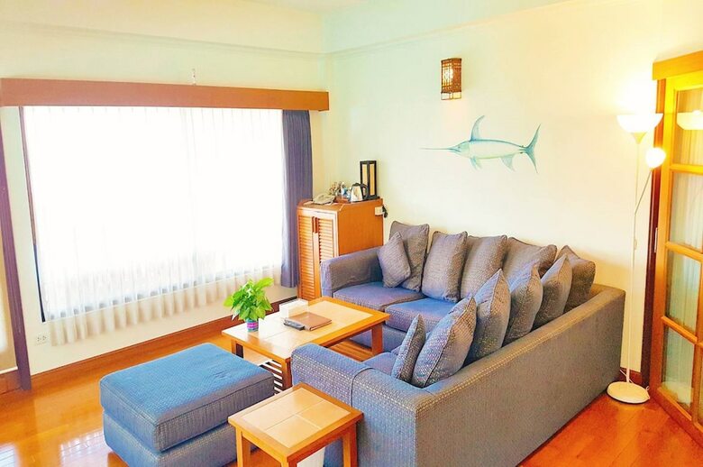 Hotel Birds And Bees Resort