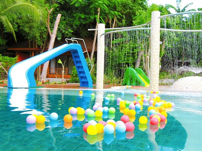 Hotel Birds And Bees Resort