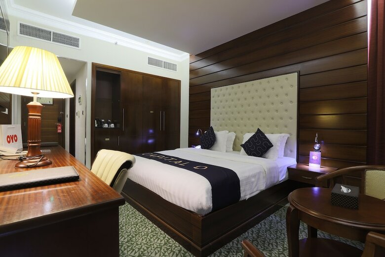 Capital O 325 Queen Palace Hotel