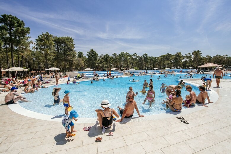 Zaton Holiday Resort Mobile Homes