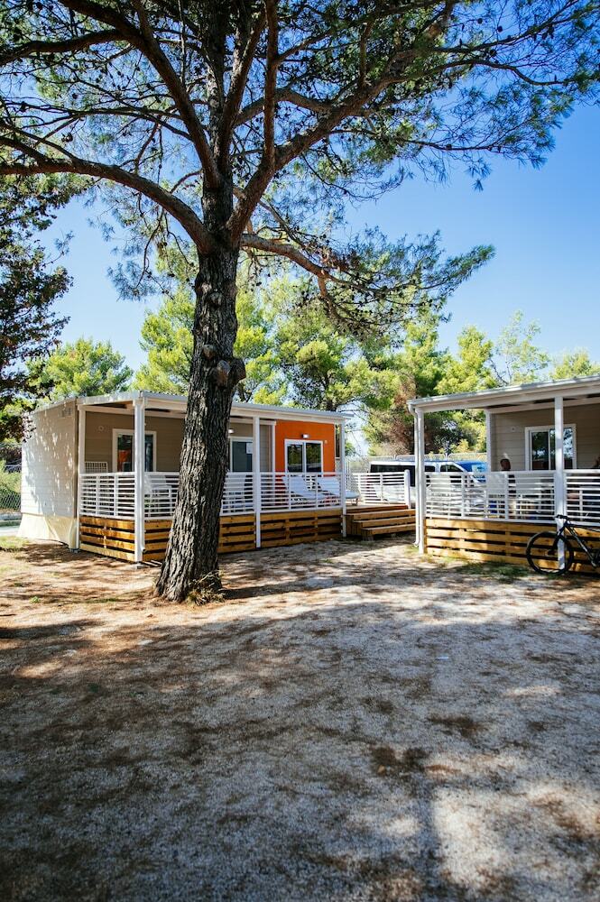 Zaton Holiday Resort Mobile Homes