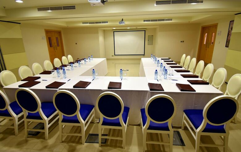 Aparthotel Somerset Panorama Muscat