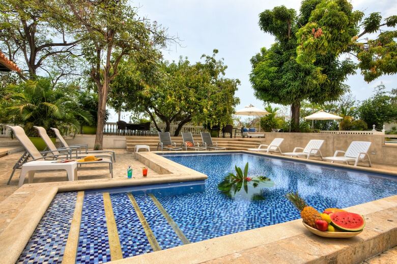Hotel Santorini Casablanca Santa Marta