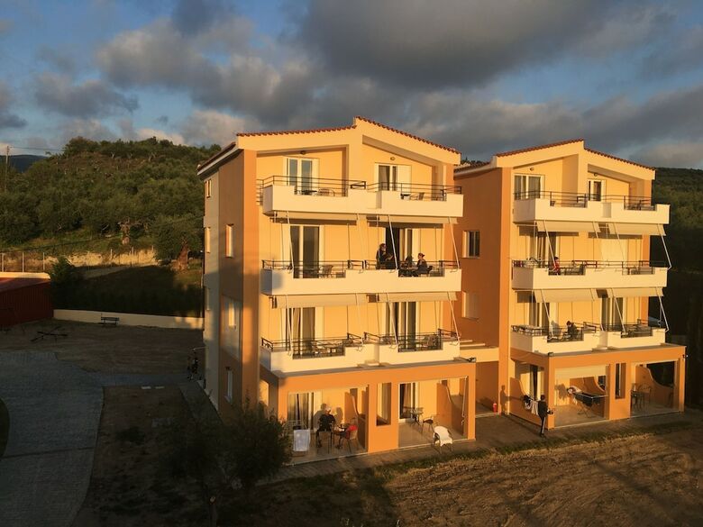 Apartamentos Anilio Plaza