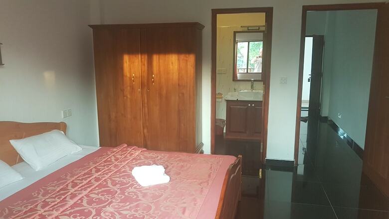Aparthotel Ronny Cottage
