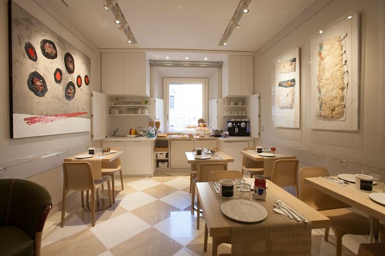 Navona Rooms