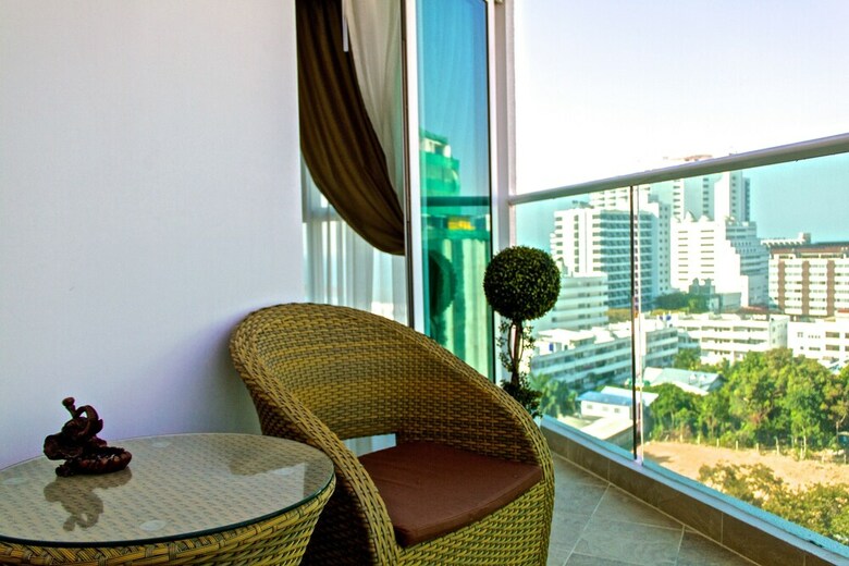 Cosy Beach View Condominium