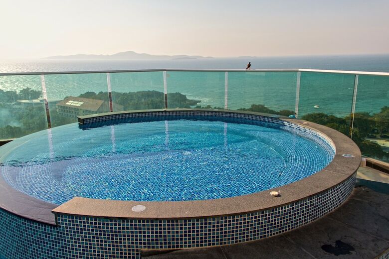 Cosy Beach View Condominium