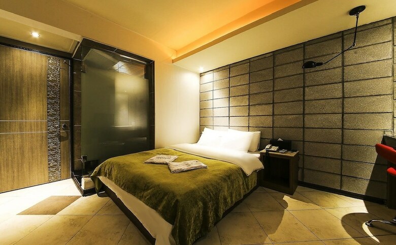 Nine Hotel