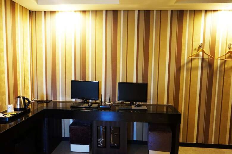 Ava Hotel