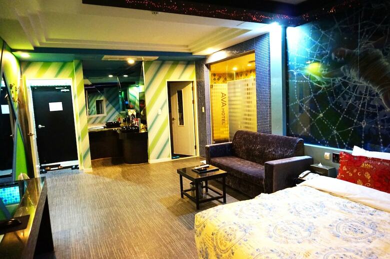 Ava Hotel