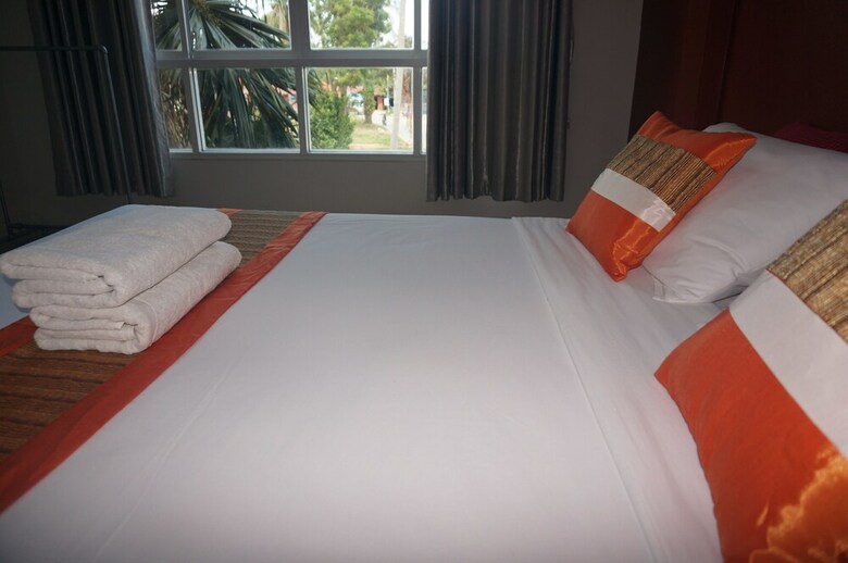 Hotel Baannoksuan Resort Samui