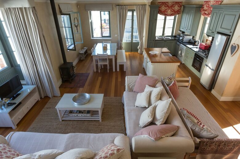 The Majestic Apartment