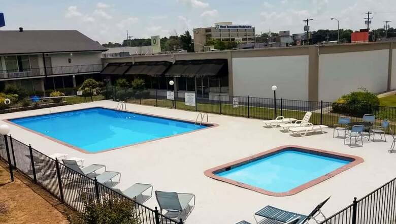 Hotel Old Hickory Inn Jackson