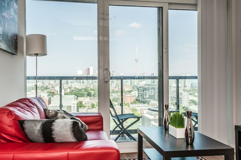 Life Suites Soho 2 Bed | 2 Bath Cn Tower View