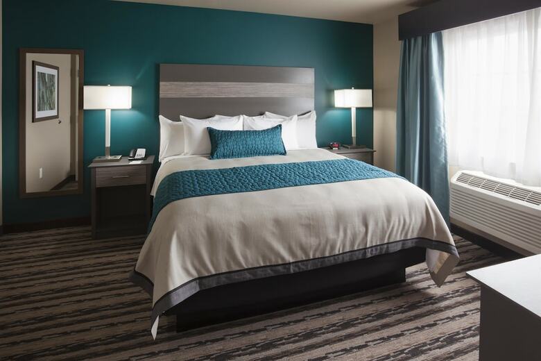 Grandstay Hotel And Suites