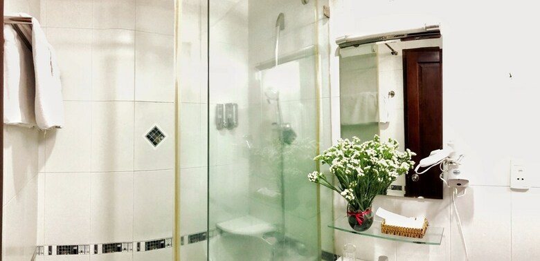 Platinum Hotel