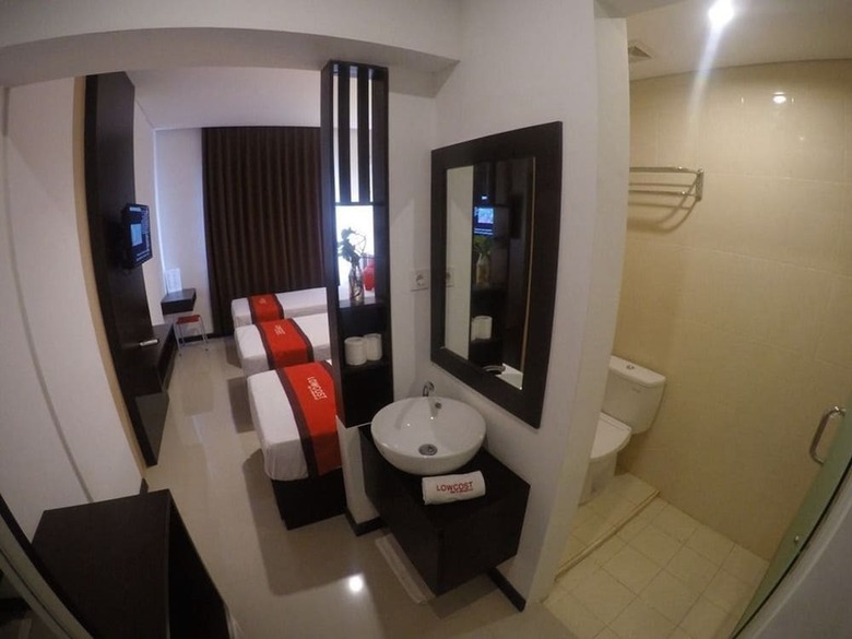 Hotel Lowcost Bed & Breakfast