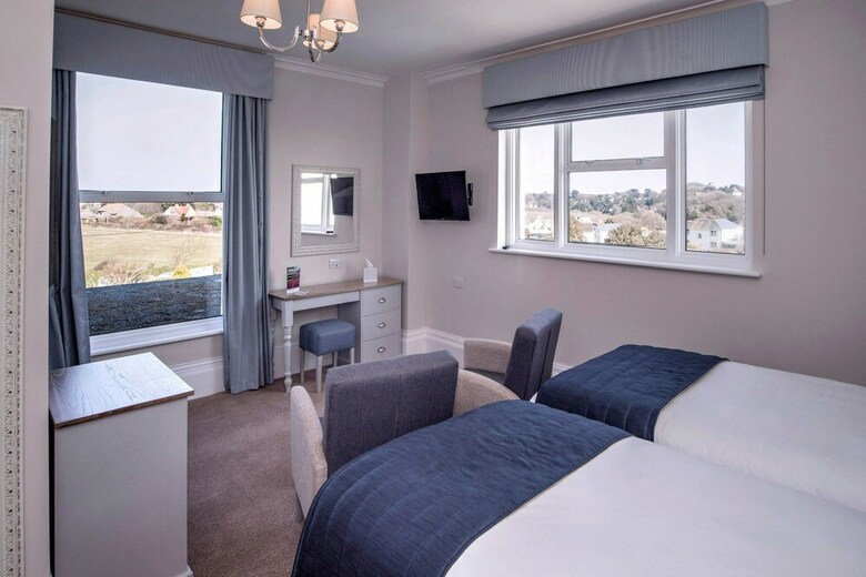 Hotel Freshwater Bay House