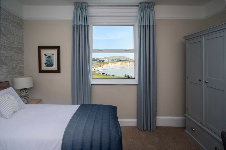 Hotel Freshwater Bay House