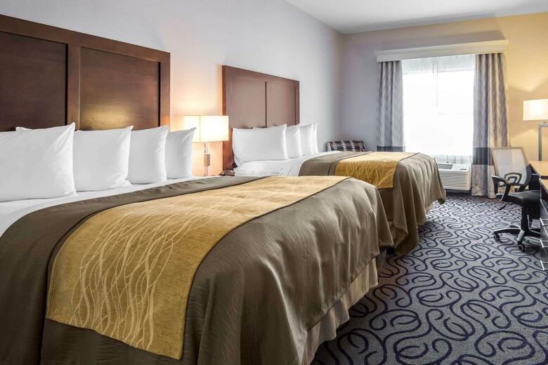 Hotel Comfort Inn & Suites