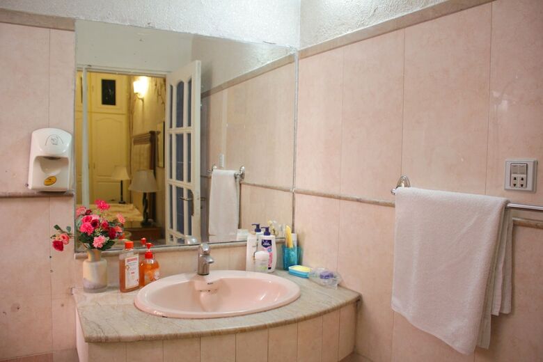 Bed & Breakfast Lahore Guest House