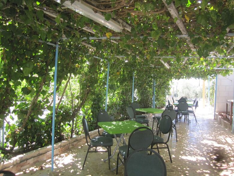 Caravan Hotel