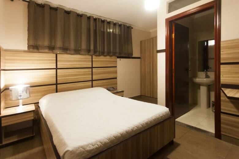 Arlen Hotel